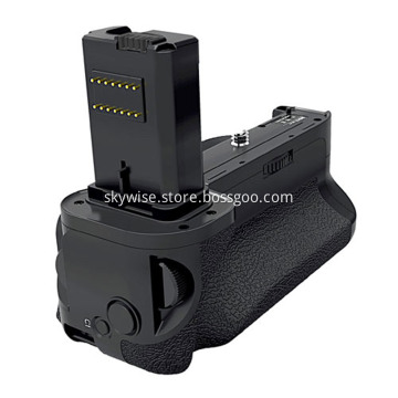 Plastic injection mold for camera flashlight